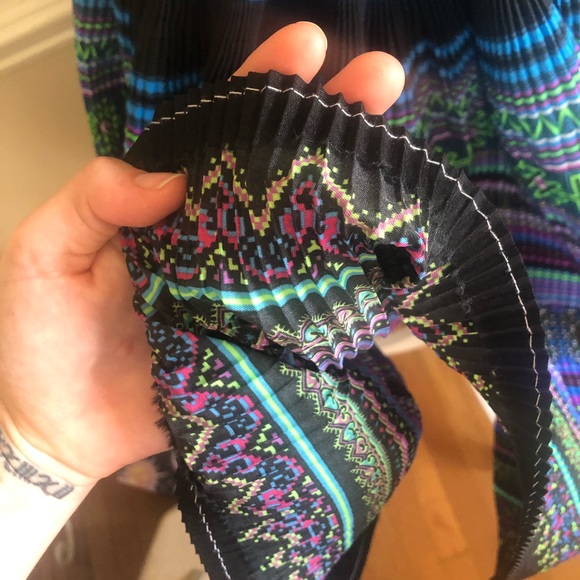 60s Vintage Psychedelic Pleated Skirt - Picture 8 of 10